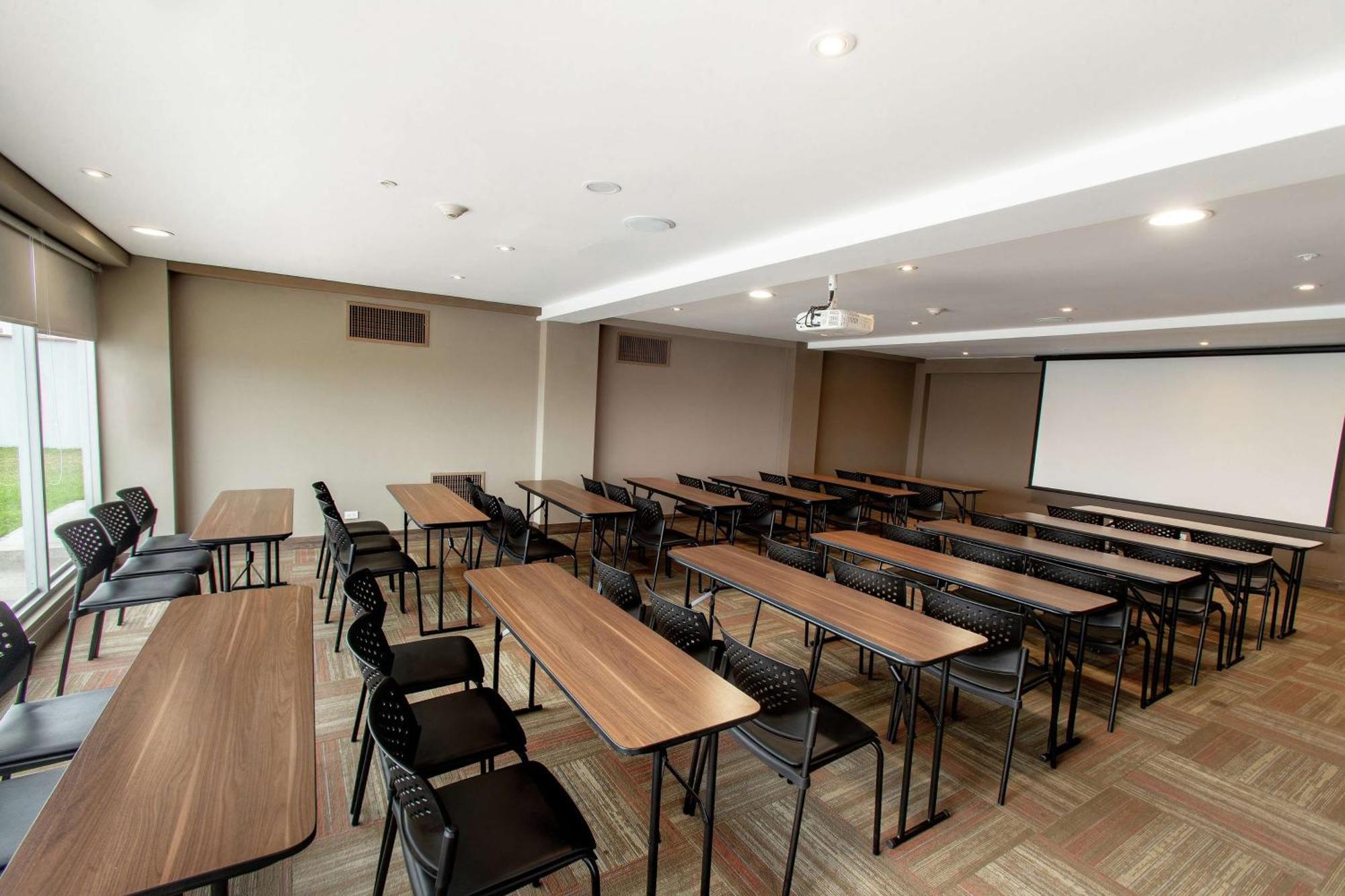 Hampton By Hilton Lima San Isidro Hotell Eksteriør bilde