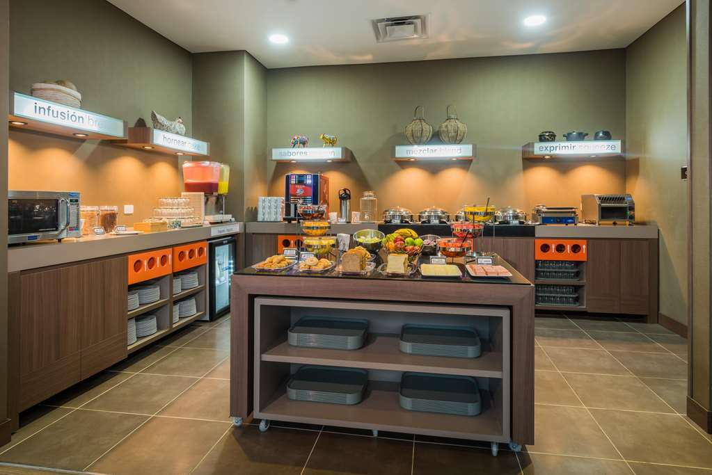 Hampton By Hilton Lima San Isidro Hotell Restaurant bilde
