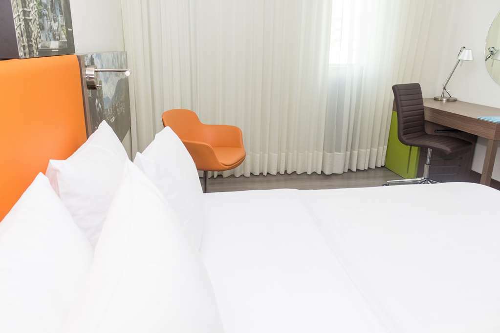 Hampton By Hilton Lima San Isidro Hotell Rom bilde